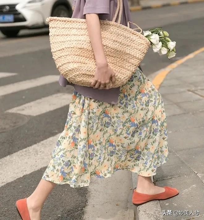 经典半身裙时髦到飞起,优雅迷人的半身裙你值得真正拥有