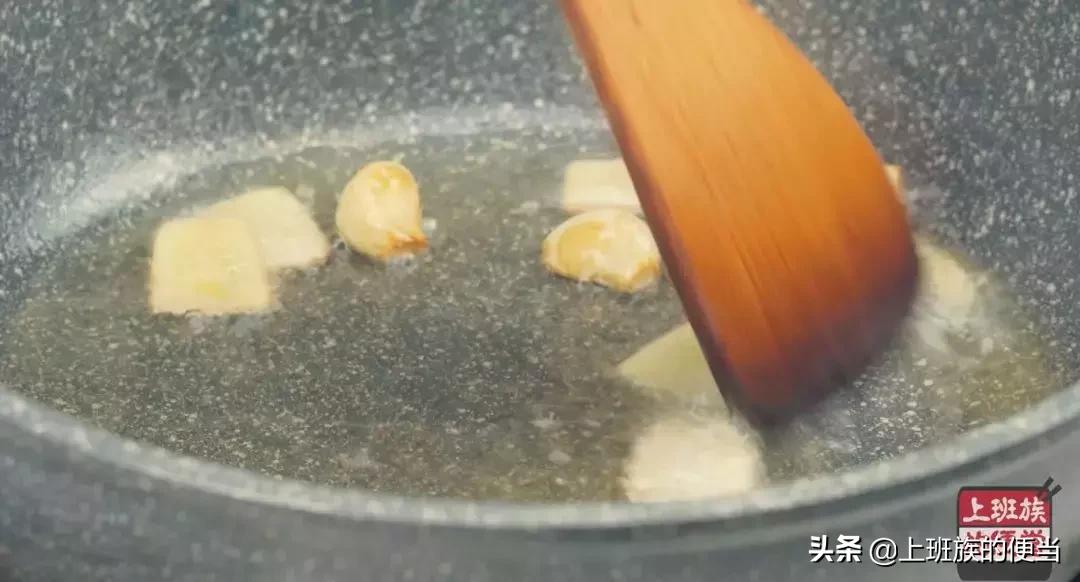 牛排火锅怎么做又嫩又好吃,怎样做牛排火锅才好吃