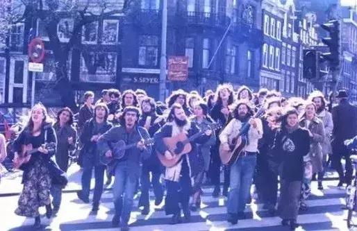 逼迫少女当*奴性**、性侵儿媳、害死亲儿子！他说这是“神的旨意”