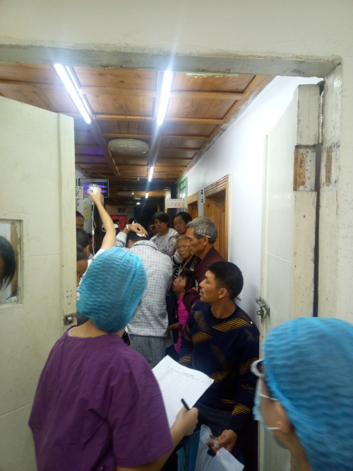 贵州残联关爱脑瘫患者的视频,医者仁心医治更多的患者