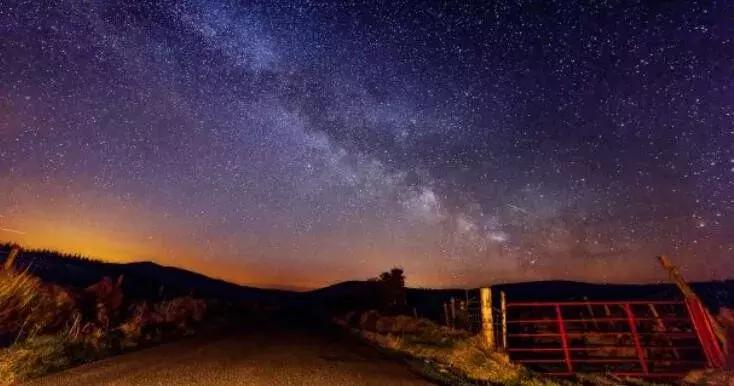肉眼看到的星空有多美,星空到底有多美呢