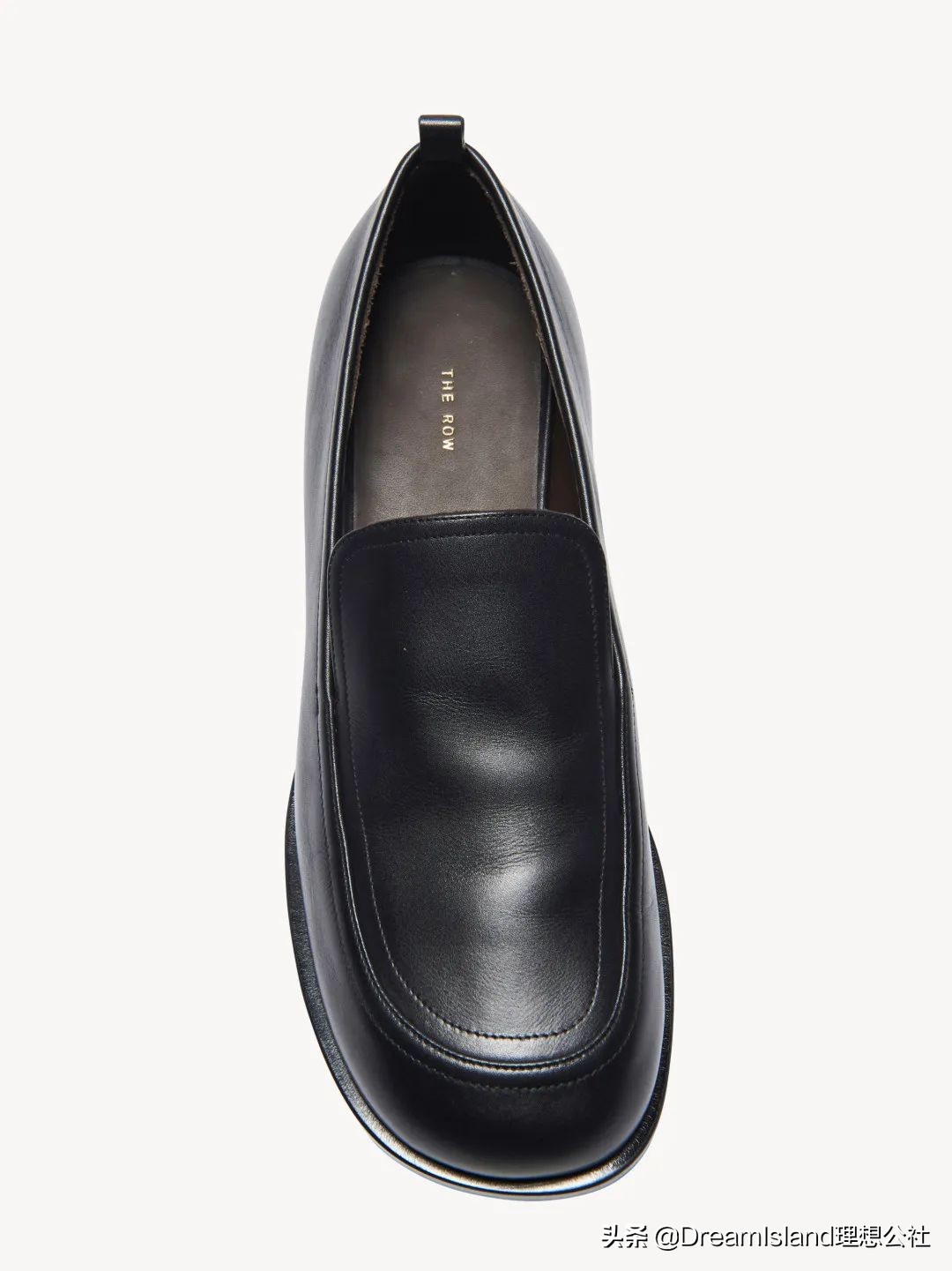 街拍白色乐福鞋,达妹街拍图文