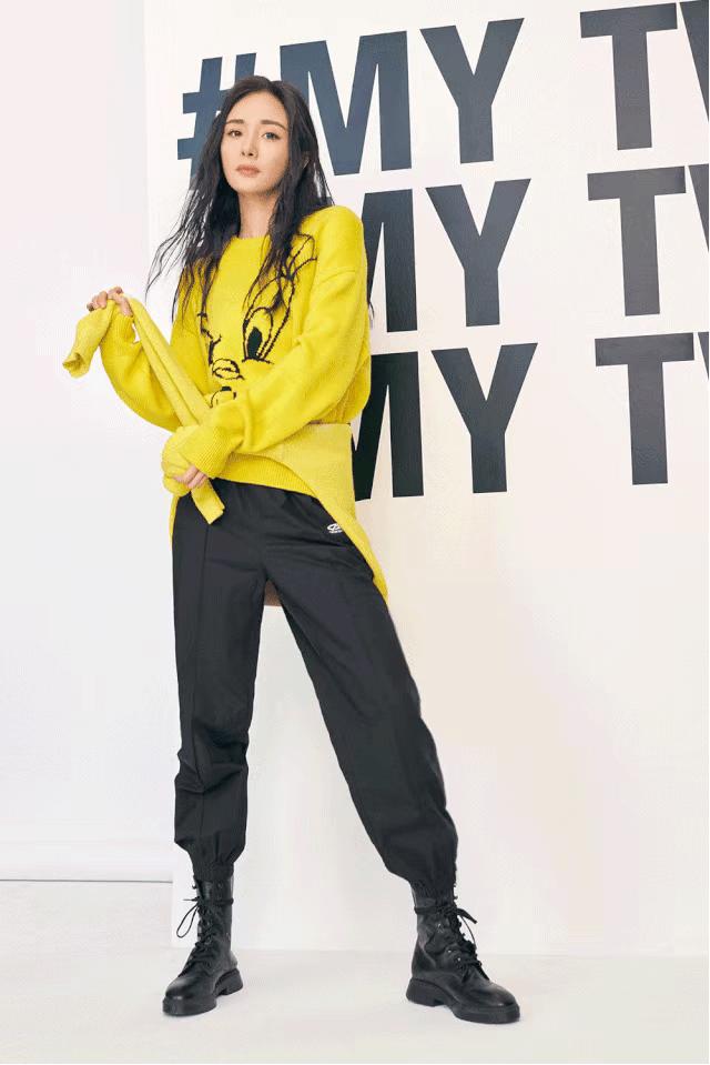 杨幂为moco合作款代言,moco衣服杨幂代言了吗