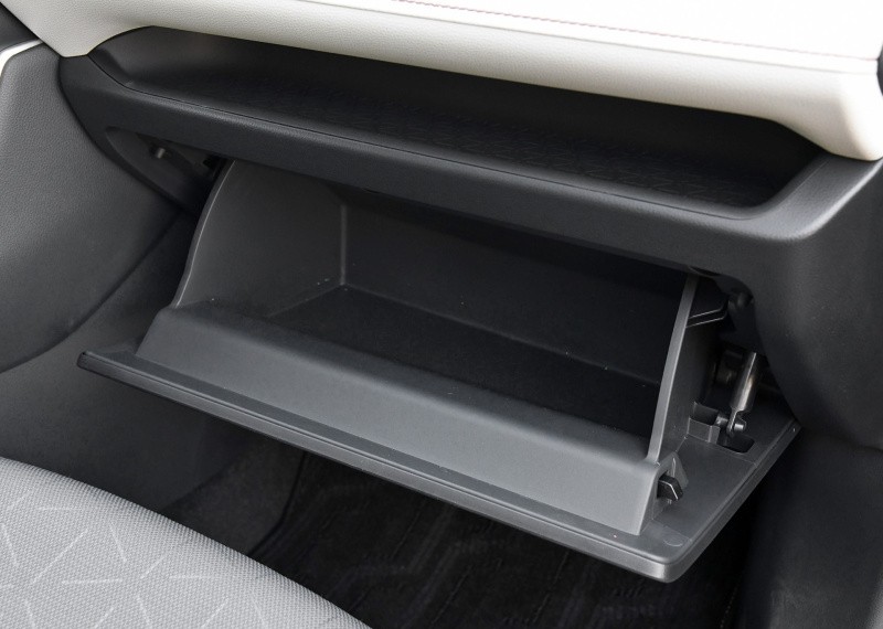 硬汉气质的荣放具体表现如何?动力强劲有力,果然不同凡响