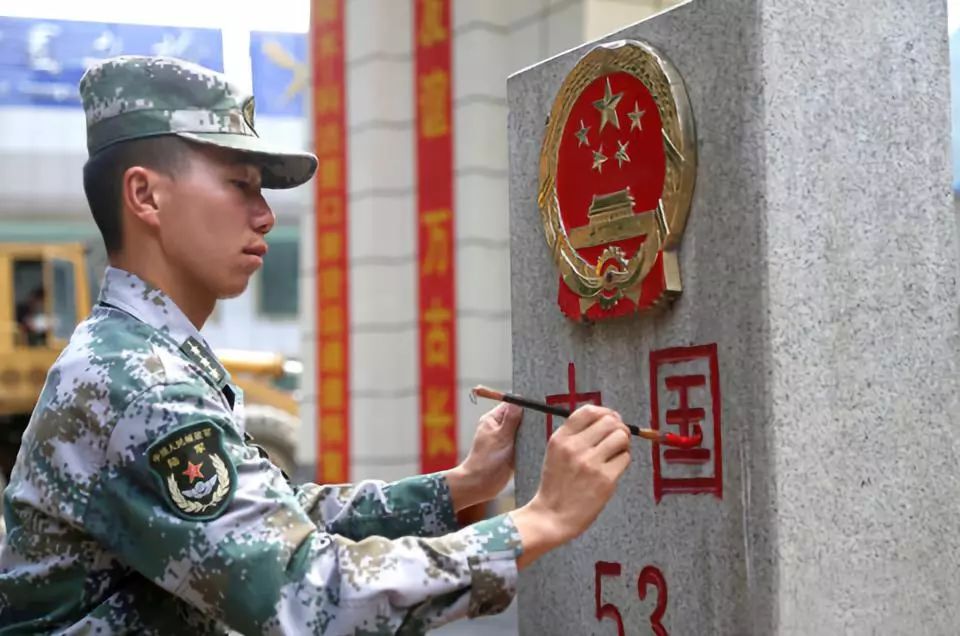 什么是国徽照片,我国的国徽的象征和寓意