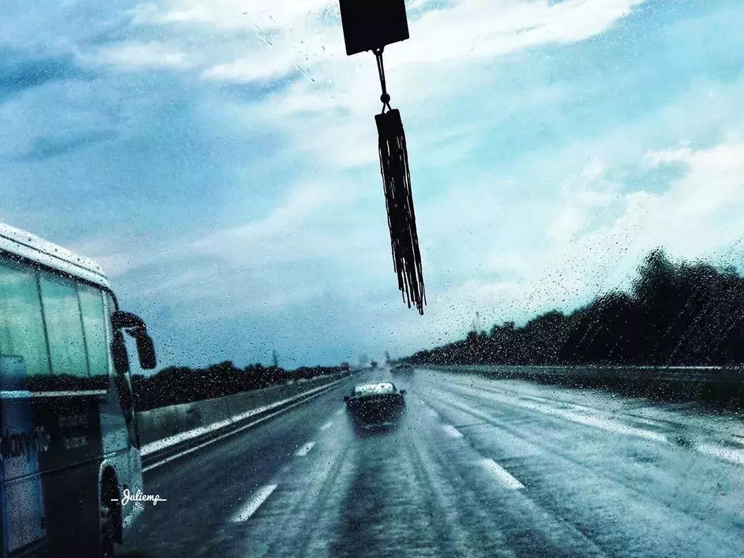 高速上闹肚子怎么处罚,高速路堵车闹肚子怎么办