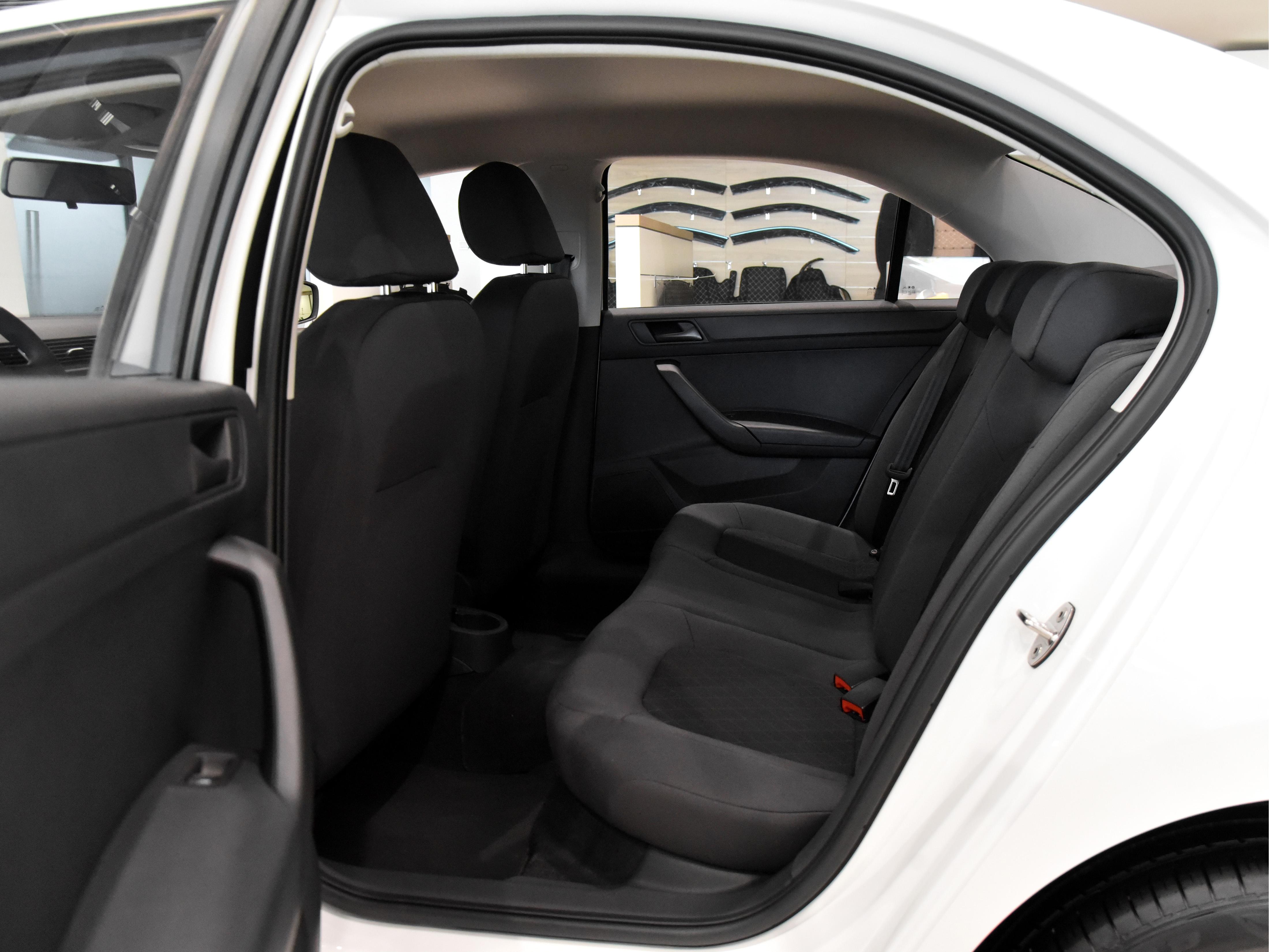 5.6l油耗,15万公里的斯柯达昕锐还值得买吗