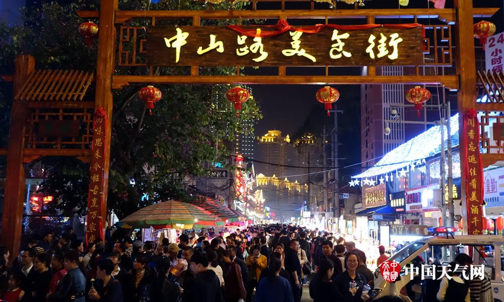 在南宁月薪7000是什么样的生活,在南宁月入8000真的很低吗