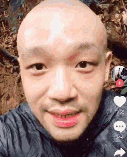 李代沫出狱后，直播3句离不开刷礼物，网友怒怼：穷疯的节奏