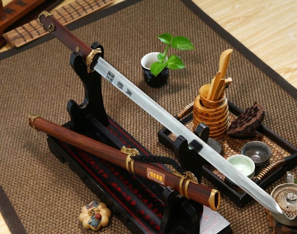 十步一杀最强剑法,十步杀一人千里不留行李白古诗