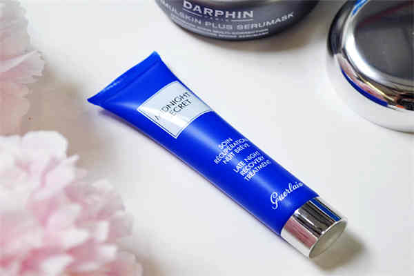 修复熬夜脸最好的神器,长期熬夜用什么精华修复