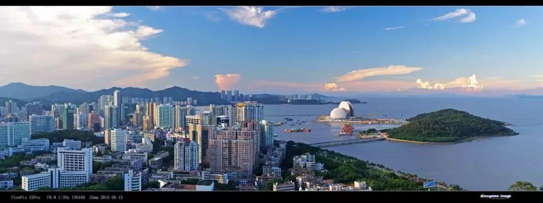 中国高铁广珠城际“珠海站”（高铁旅行团）