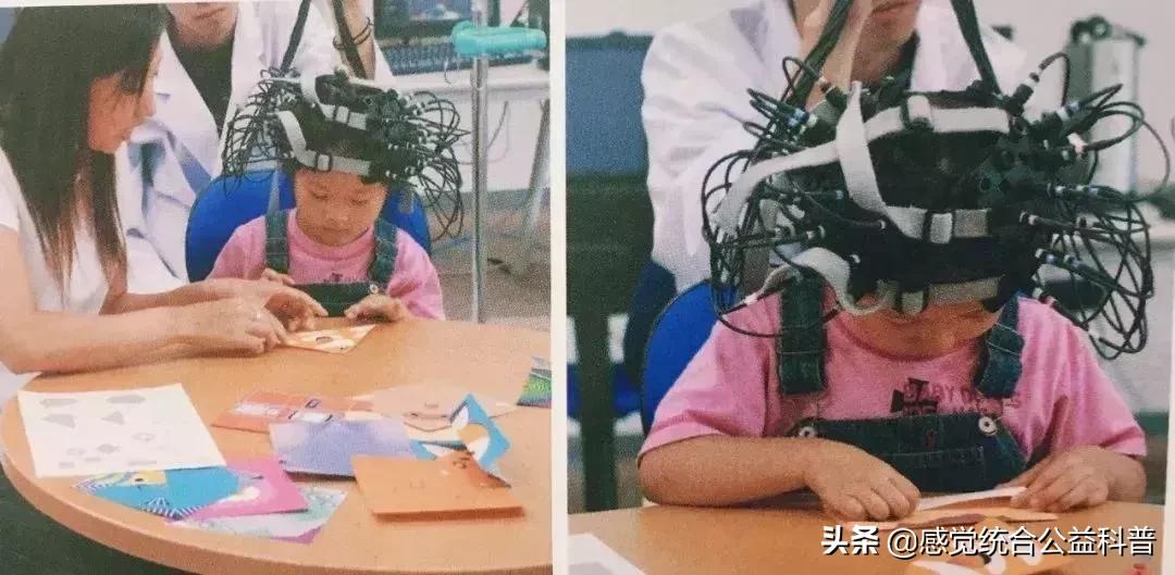 培养孩子穿鞋系鞋带好处,让宝宝系鞋带锻炼孩子什么