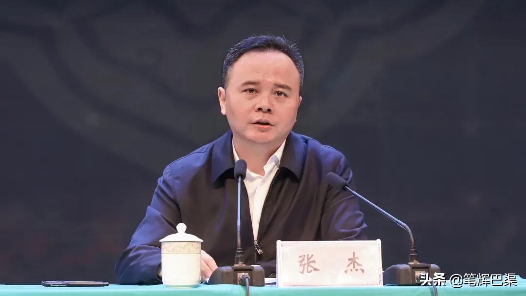 通川有礼大讲堂开讲啦!这期聚焦“职场礼仪”