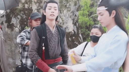 韩国皮肤美白神器,脸部晒黑美白神器