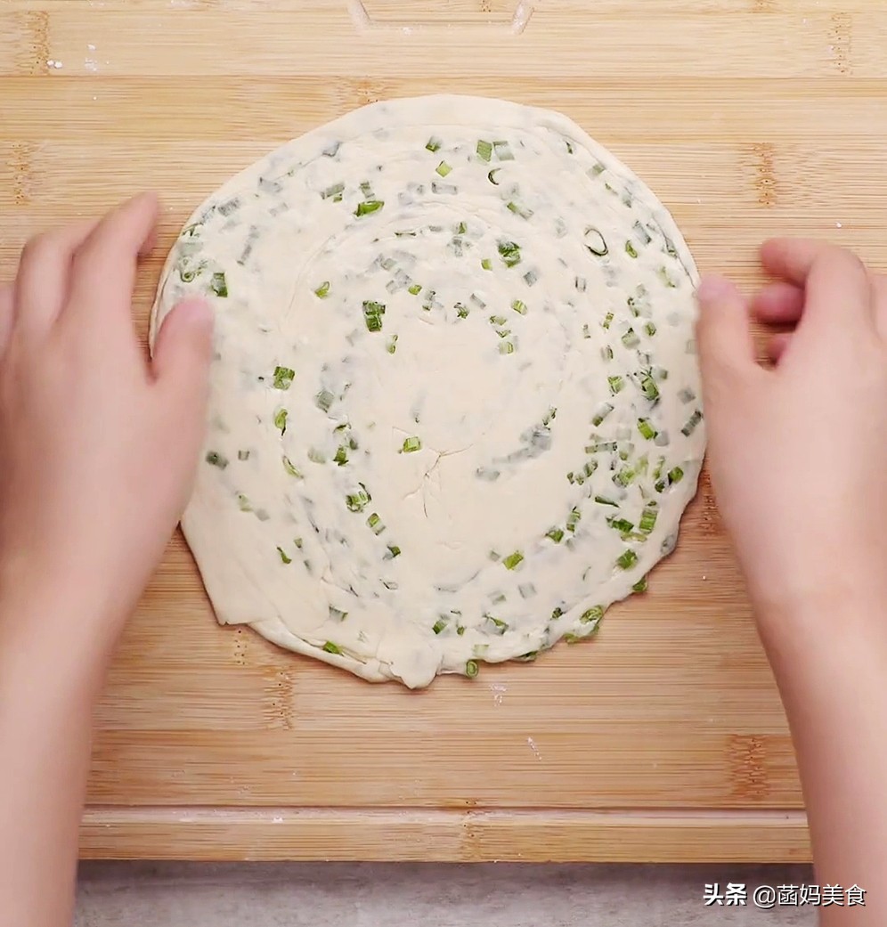 家常千层饼最家常的做法,营养早餐发面饼千层饼