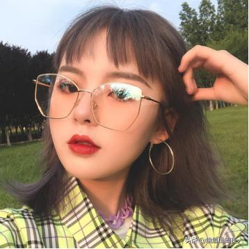 戴眼镜总被吐槽像“憨憨”？先别生气，可能是你就没挑对眼镜