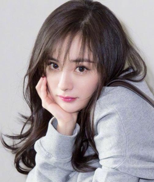 大脸刘海发型推荐自己剪,学生党如何剪修饰脸型的刘海