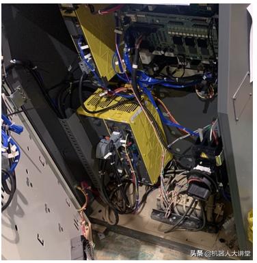 好文|机器人进水后,还有机会重新恢复运行吗?