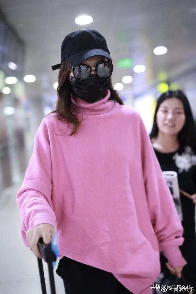 曾轶可过安检证件,曾轶可骂安检人员视频