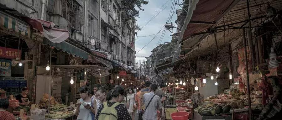 嫁给厦门本地人是什么感受?“没房没钱,全家挤在岛内老破小”