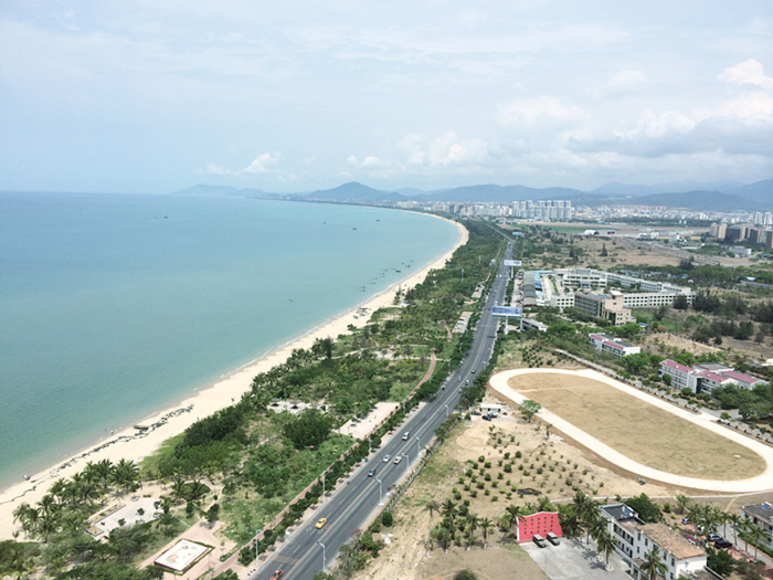 三亚的物价工资,三亚物价高本地人怎么过