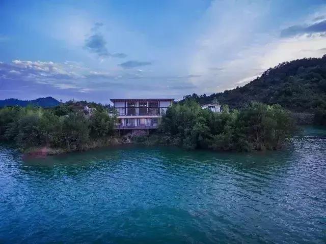 邂逅秋天的千岛湖!光看图已美醉,住这7家美宿避开人群赏湖景山色