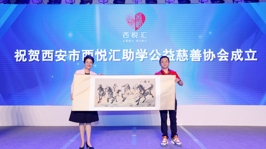 以行动践行初心用担当诠释使命,以行动践初心以实干显担当