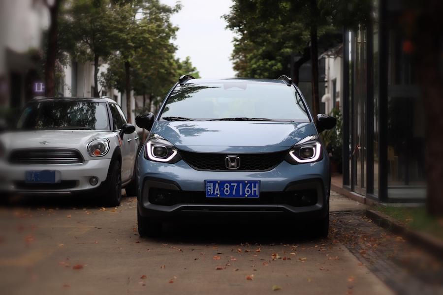 来福酱和飞度试驾对比,来福酱驾驶感受和飞度一样吗