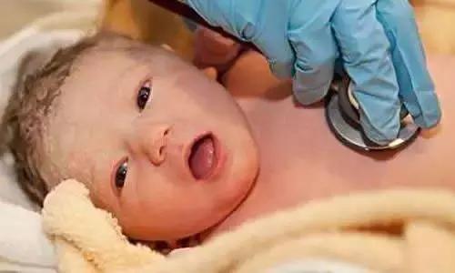 新生儿皮肤问题怎么解决,家有新生儿怎么办