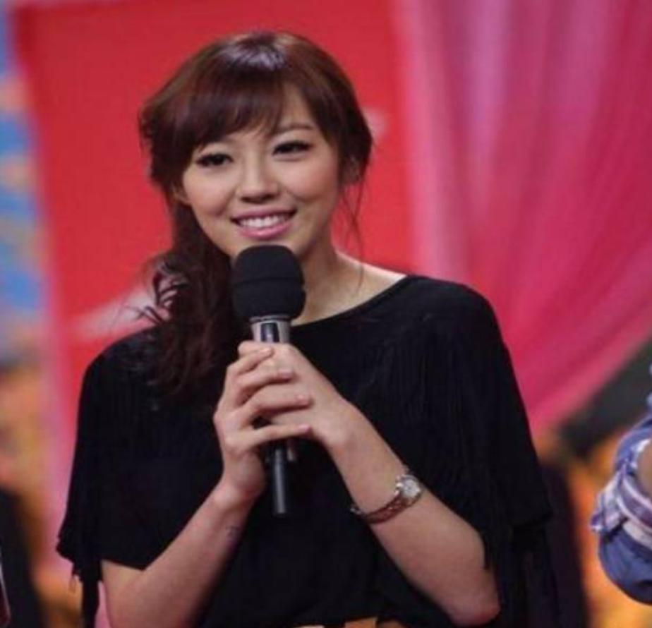 还记得8年前的度娘吗,还记得当年火遍全网的歌吗