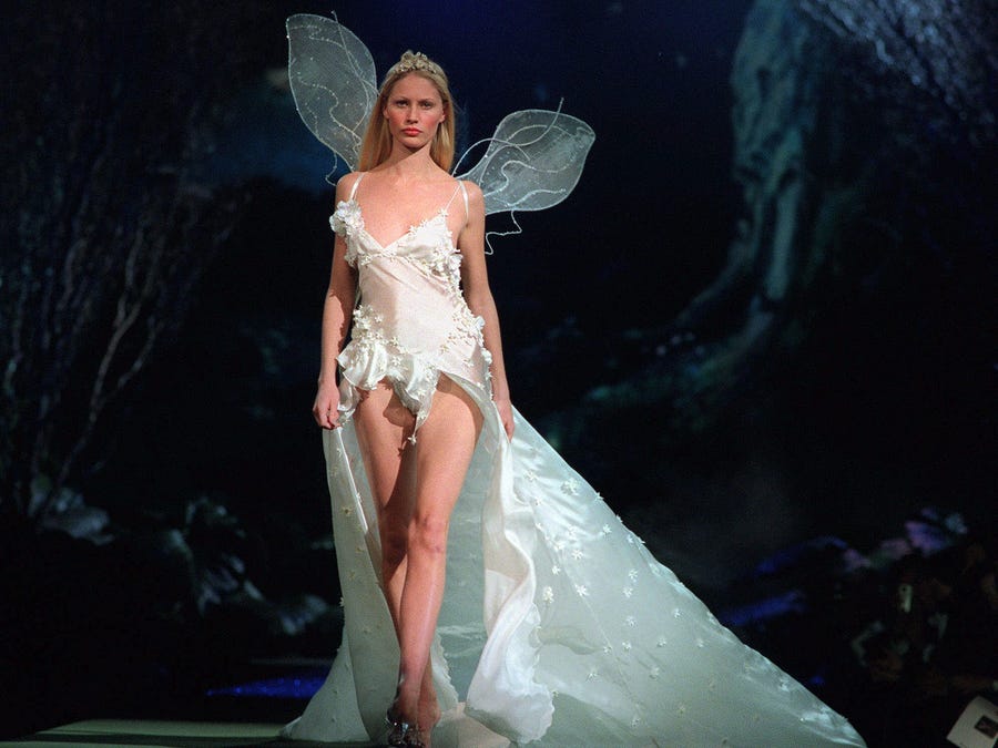 盘点维密时装秀的“银幕天使”,维密大秀中国时装秀