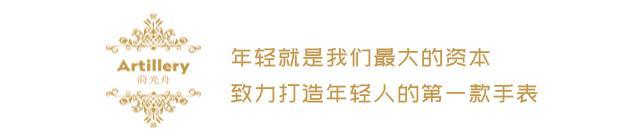 昨天微博、朋友圈都在刷一个视频:一群人疯狂抢衣服