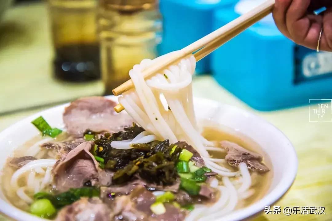 武汉美食牛肉面20块一碗,武汉好吃的老碗面