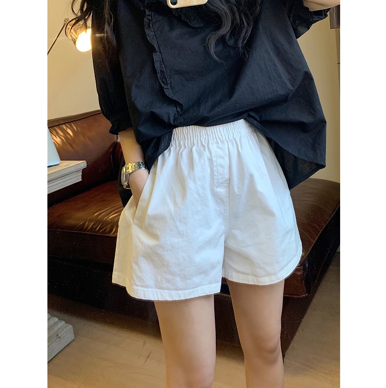 夏天白色短裤搭配中性,白色短袖配什么颜色的短裤