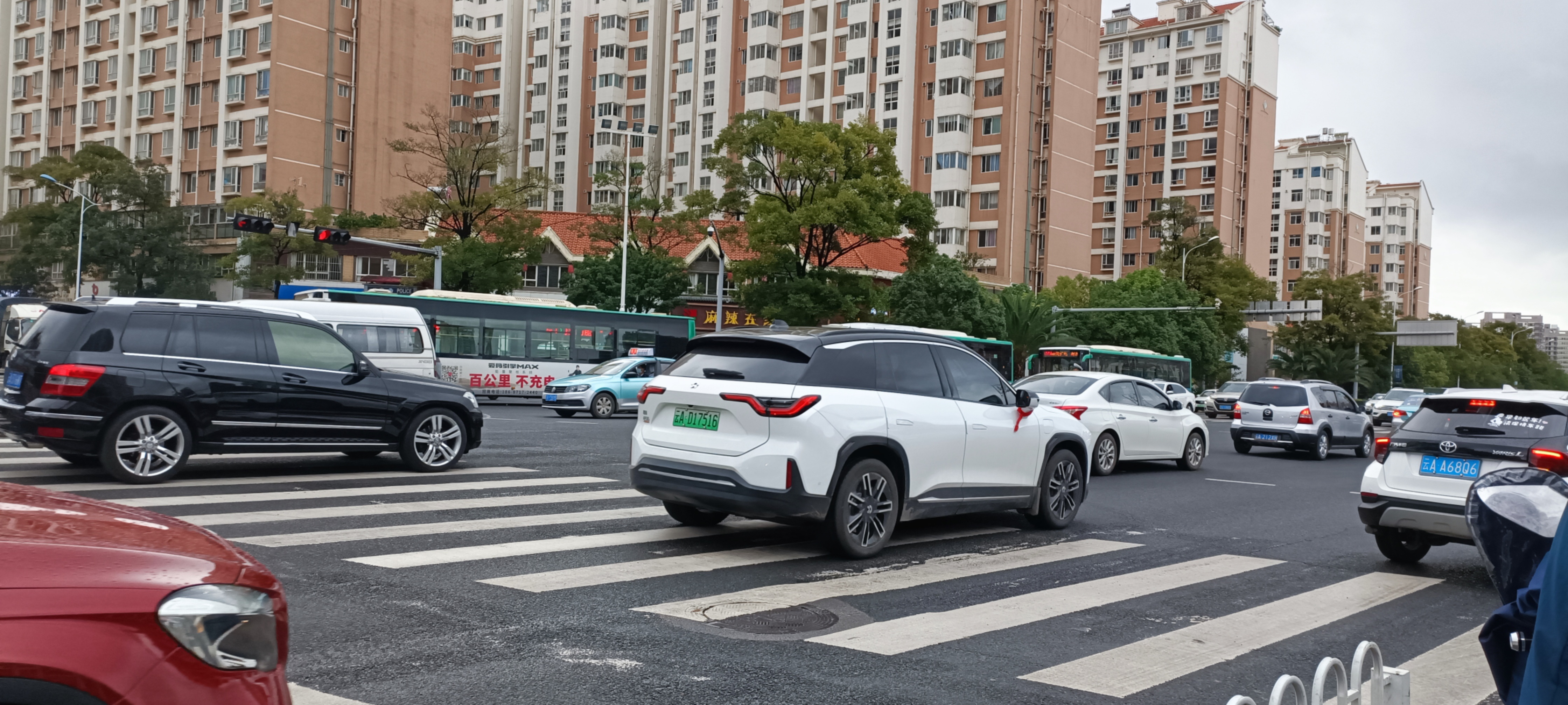 昆明汽车过户费用标准最新,昆明汽车异地提档过户流程