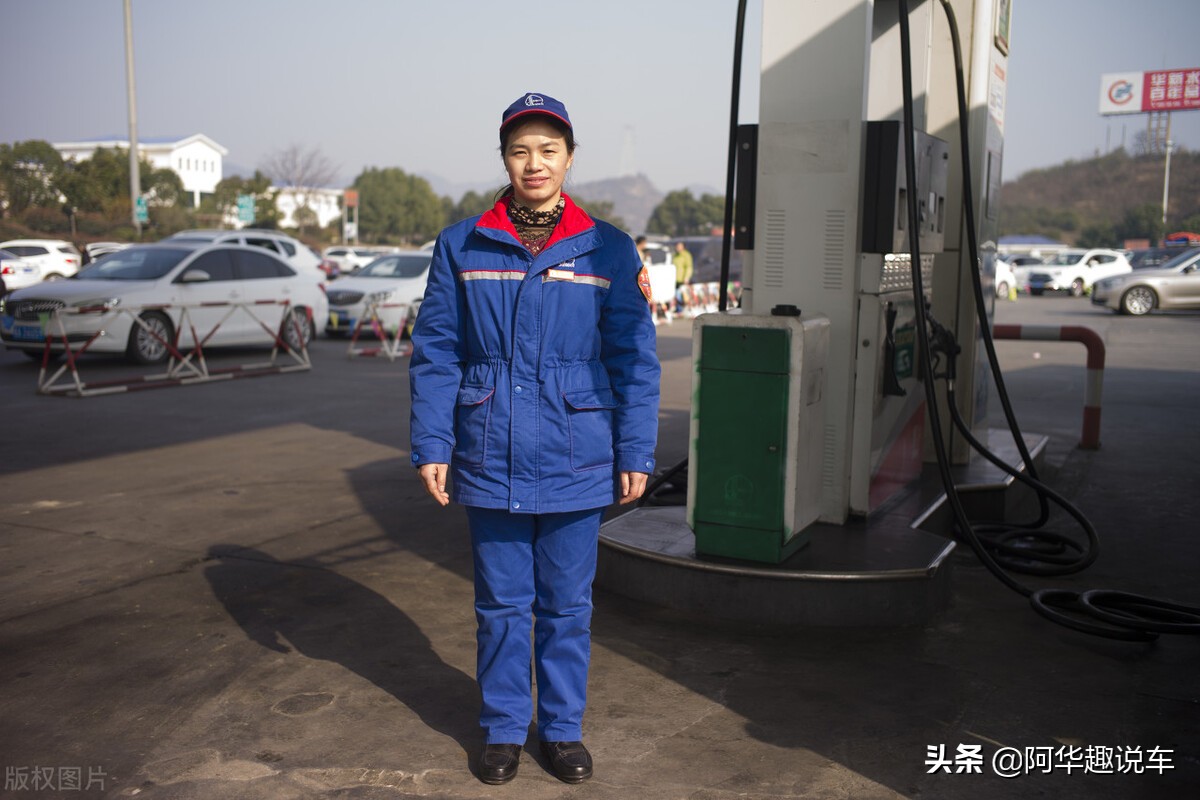 燃油宝添加剂能给汽车清积碳吗,汽车加燃油添加剂能清积碳吗