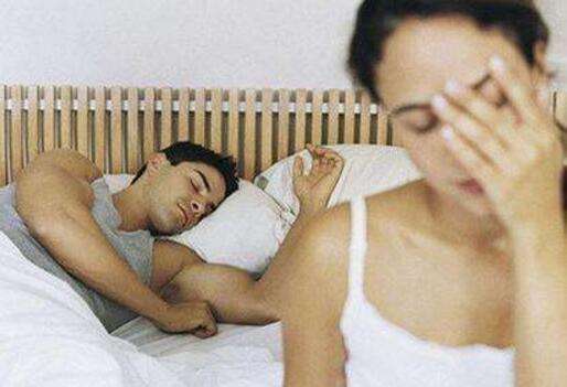 再忙也要坚持锻炼疏通经络,三个补肾穴不要天天按