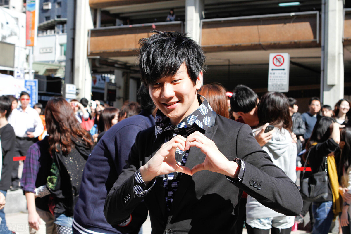 唱歌技巧颤音练习方法,唱歌颤音的技巧和训练方法