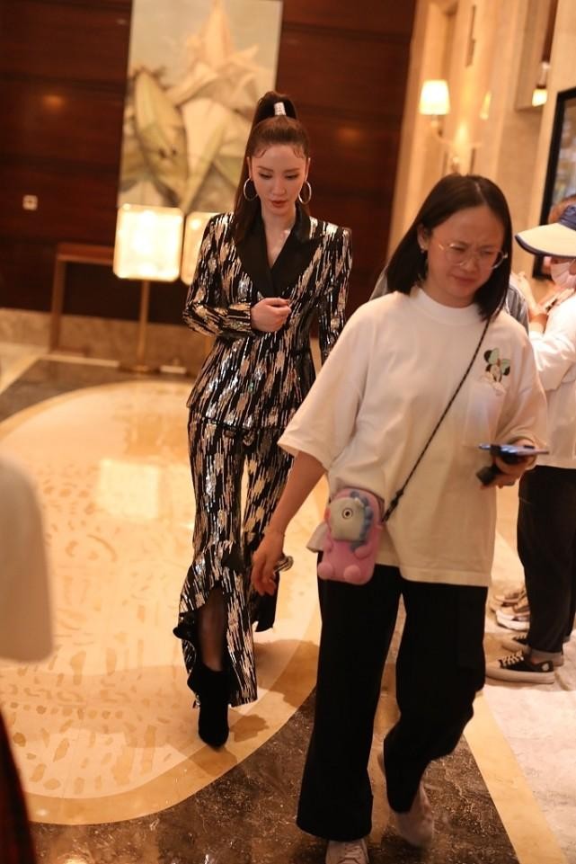 张萌真的很精明吗,张萌10年前的颜值确实爆表