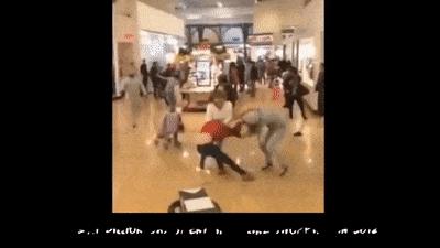 黑五狂抢开始！机场outlet堵爆温哥华华人凌晨排队全买疯了