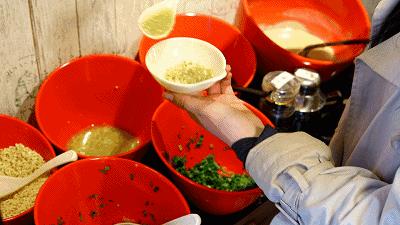 自助旋转小火锅想吃就来这家,打卡旋转小火锅