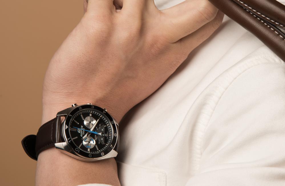 卡西欧edifice系列eqw-a1200db-1a限量版,卡西欧casioedificeecb-900db-1a