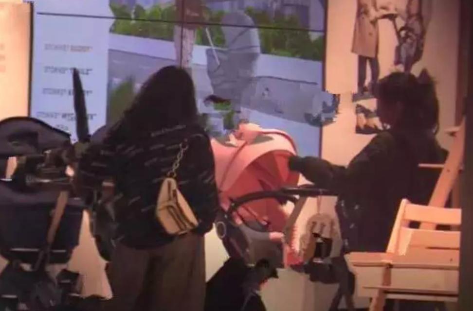 那些年买过的明星同款,花8000买香奈儿