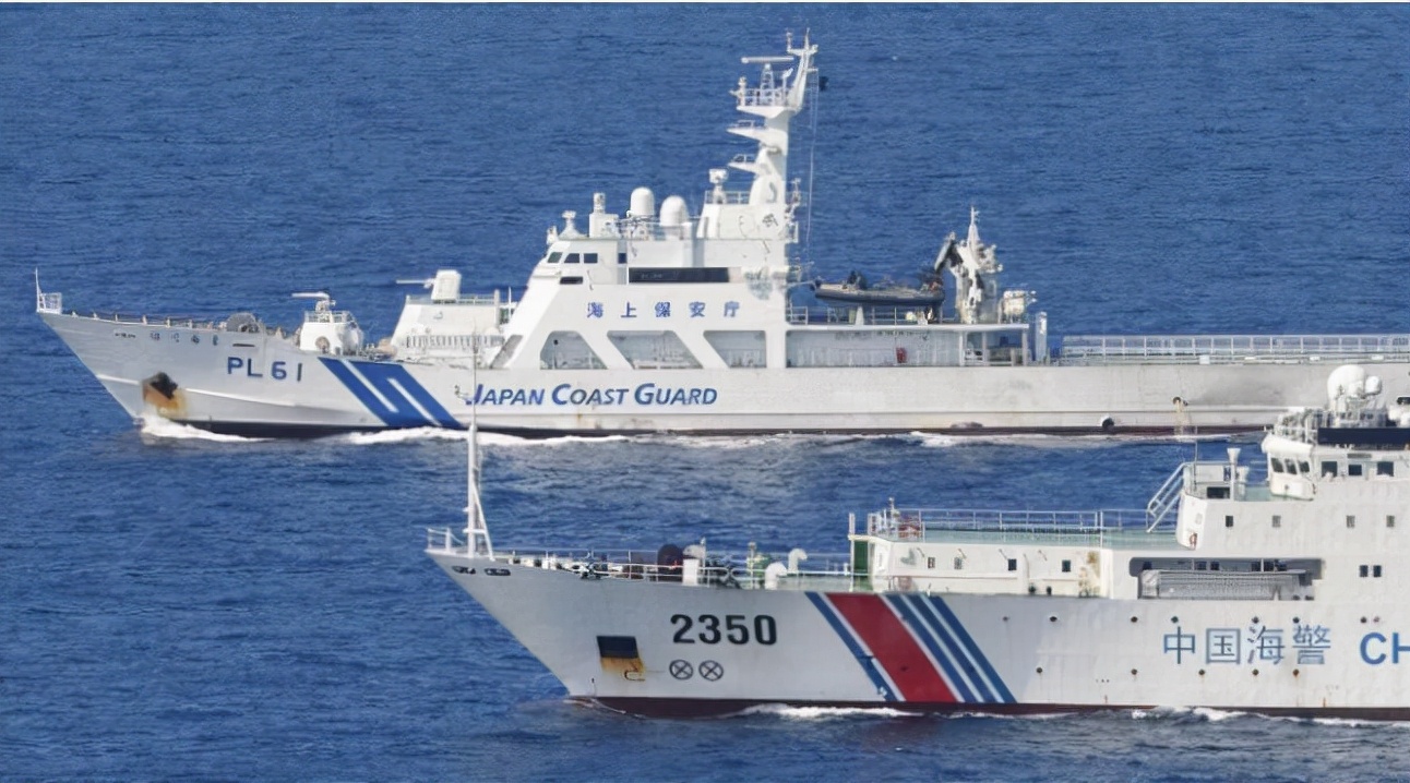 中国海警船驱离日本舰船,中国海警船驱逐日本渔船