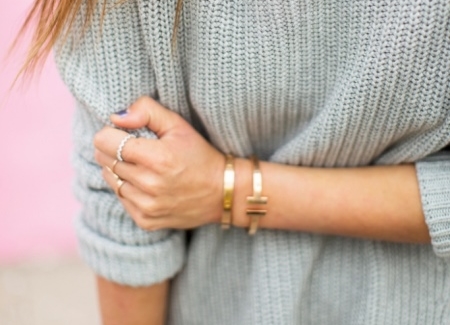 tiffany蒂芙尼手链怎么搭配,tiffany蒂芙尼18k手链四叶草