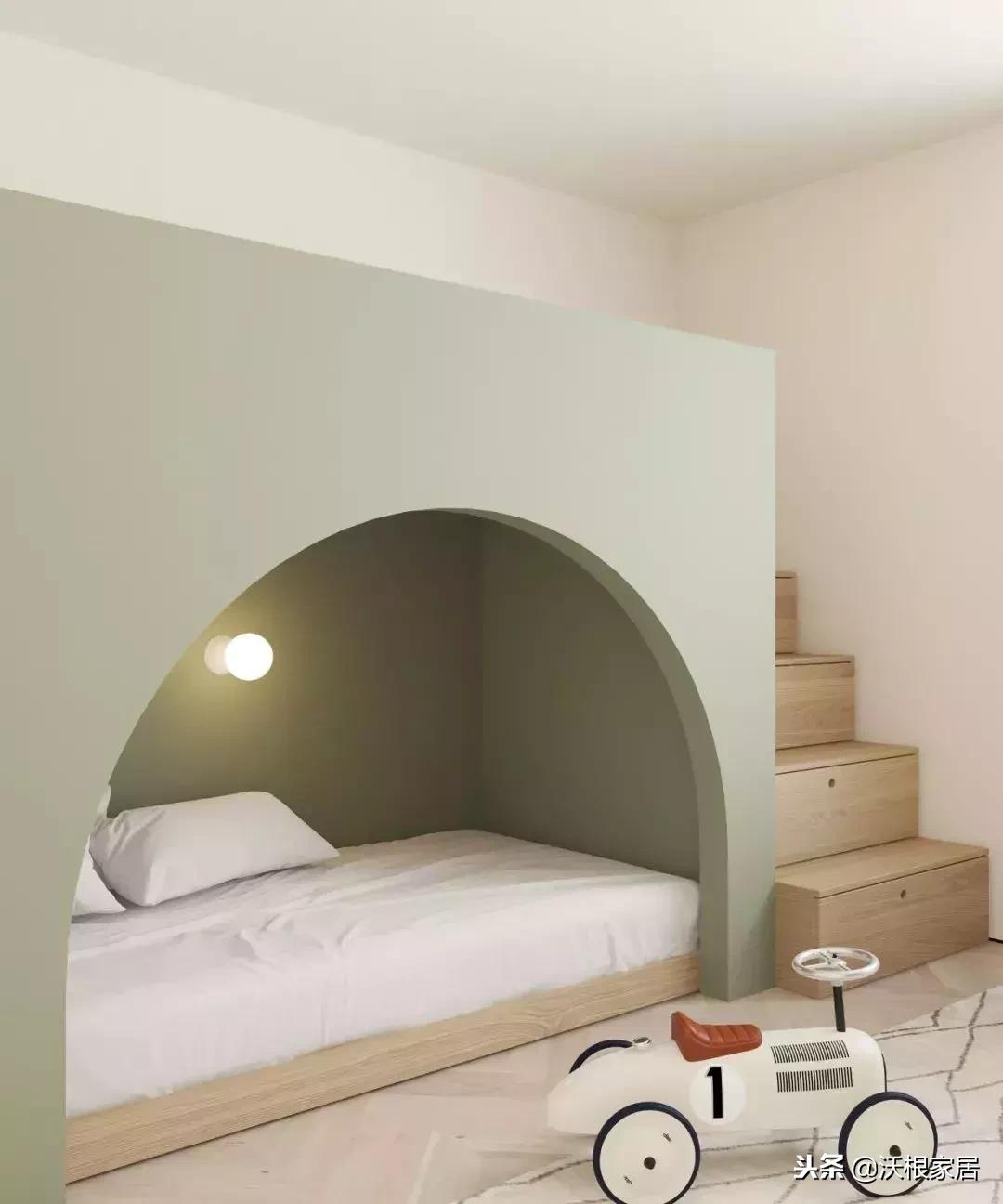 主卧依旧延续极简的设计风格,13平主卧设计高级感