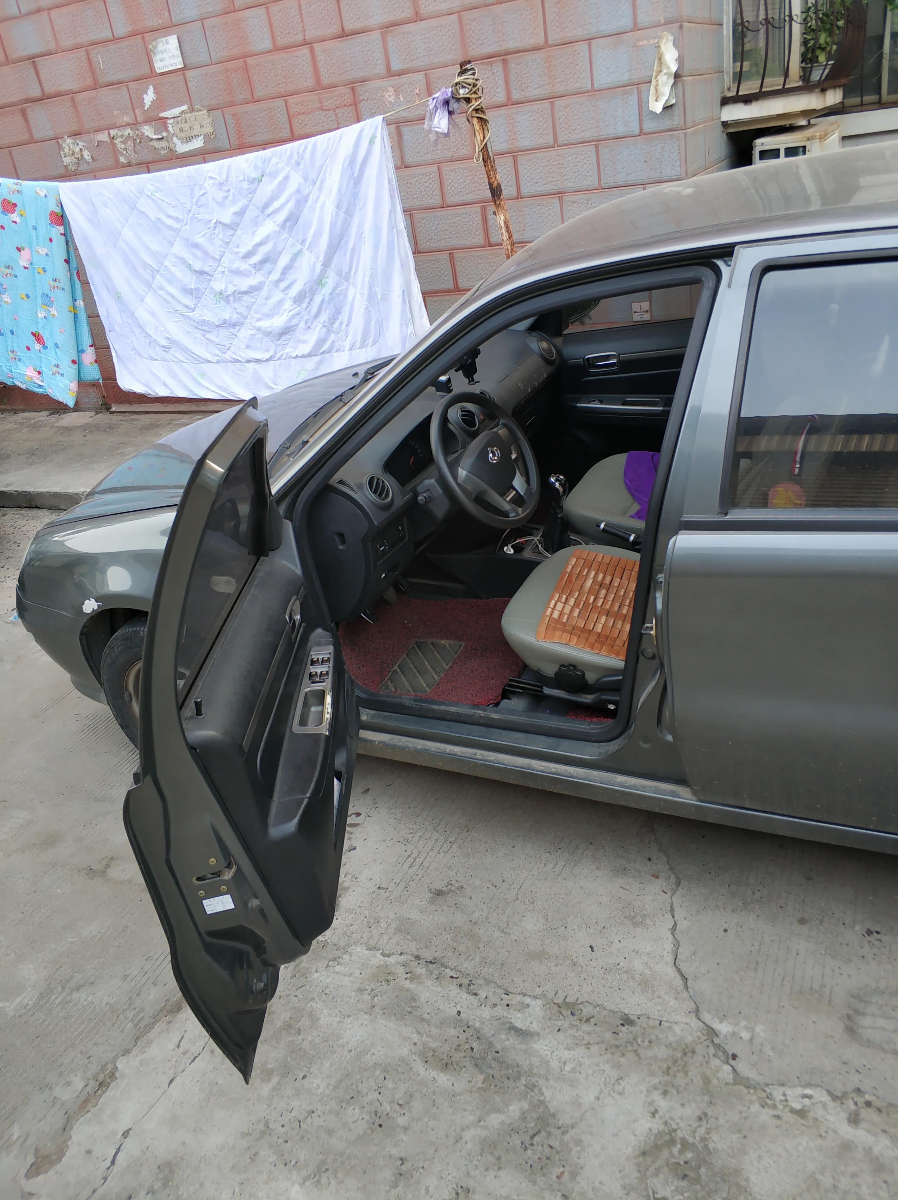 12年自由舰多少钱,11年自由舰三缸二手车价格