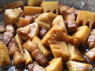 春笋炒五花肉的家常做法图片,新鲜春笋炒五花肉的最正宗做法