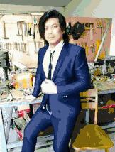 中国的废柴爱迪生在国外彻底火了，老外哭着喊着求粉手工耿